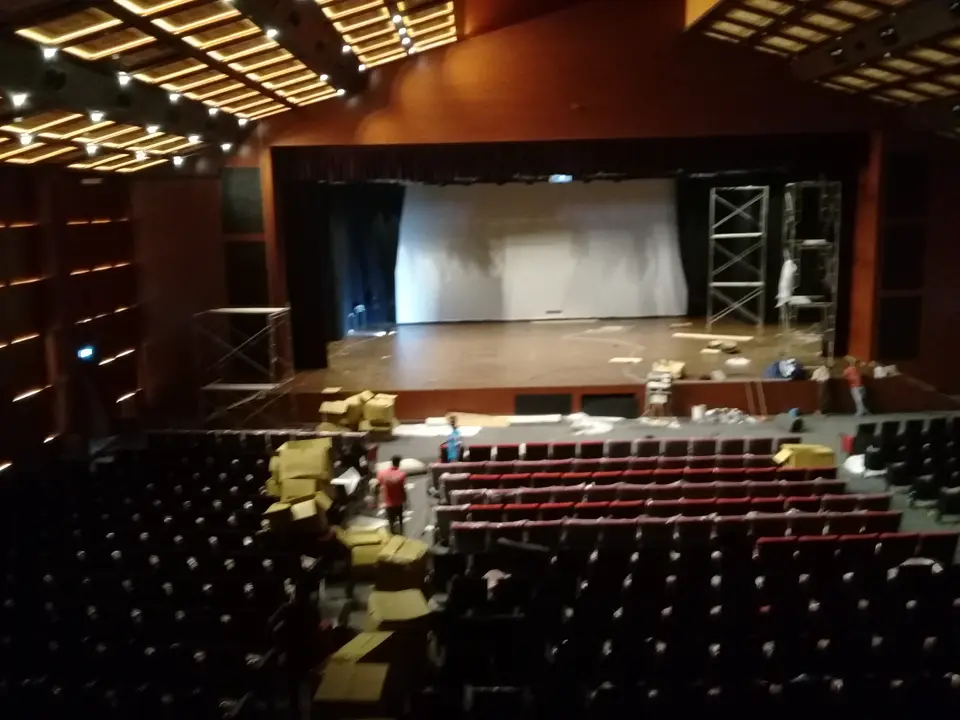 Large Auditorium Stage Curtains — stage curtain project photograph 3