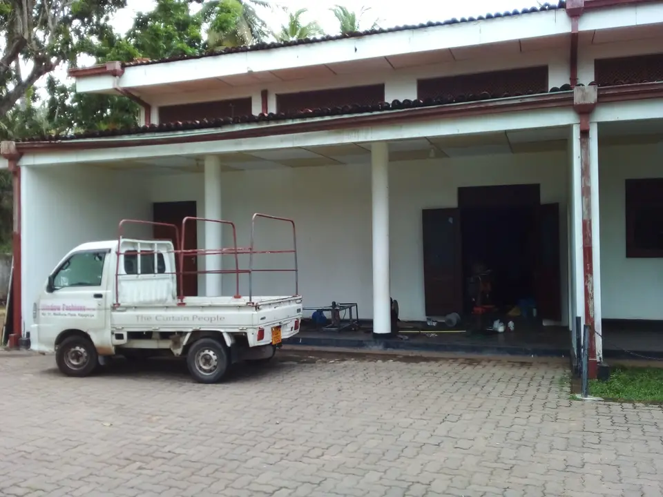 Sudampaya Town Hall, Anamaduwa Pradeshiya Sabha — stage curtain project photograph 4
